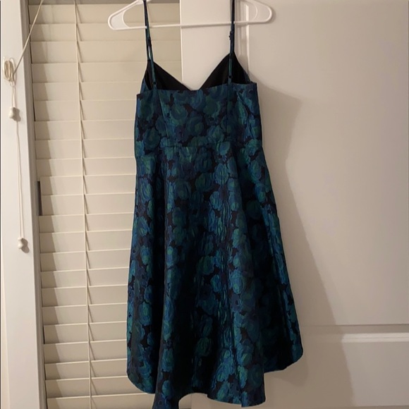 High low peacock cocktail dress - Picture 2 of 3